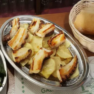 Pulpo A La Plancha