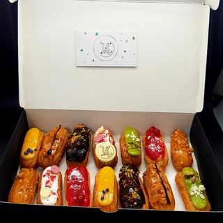 Cutie cu 14 mini éclair asortate