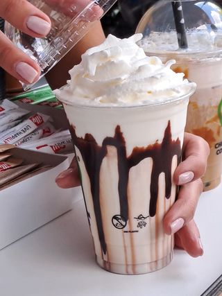 Ciocolata rece (albă/neagră)