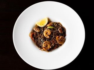 Фунчоза з морепродуктами