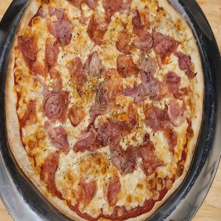Pizza De Jamón Braseado (35 Cm.)