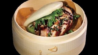 Bao con anatra arrosto