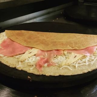 Crepe De Pollo, Jamón York Y Queso