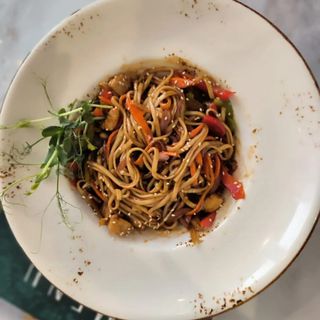 Удон с курицей