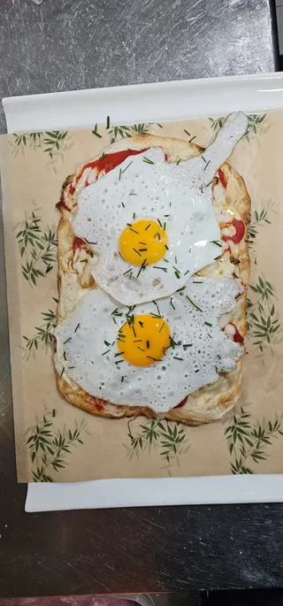 PINSA POLLO HUEVO