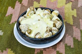 ქამა სოკო კეცზე სულგუნით