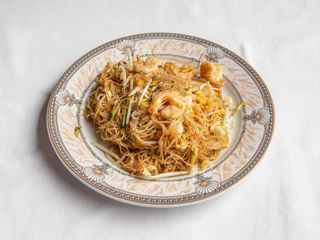 Spaghetti di Riso con Gamberetti e Verdura