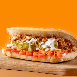 Класична в булці (260г)