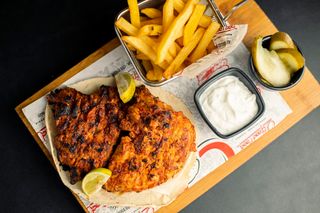 Dejaj Mousahab (Poulet Braisé Désossé)
