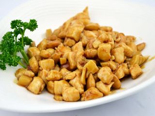 Pollo con le mandorle