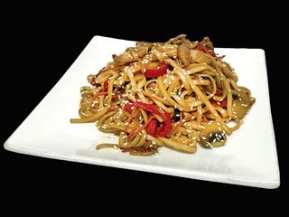 УДОН ЗІ СВИНИНОЮ (260g)