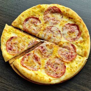 Пицца Сырная с Ветчиной.