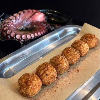 ¡NUEVO! Croquetas cremosas de Pulpo a la gallega (6 u.)