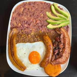 Bandeja Paisa