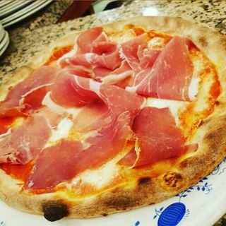 Crudo - pizza