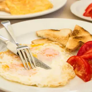 Omlet sa šunkom i sirom