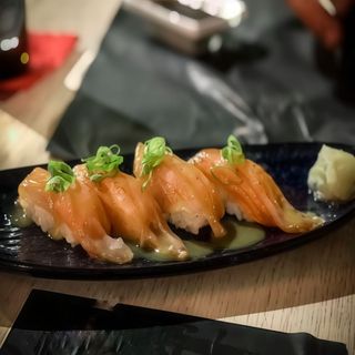 Aburinigiri Shiromi (1 ud)