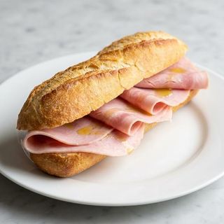 Bocadillo Frío De Jamón York