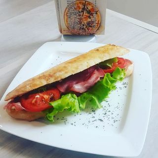 Sendvič sa pršutom