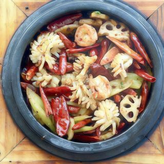 Olla De Calamares Y Gambas