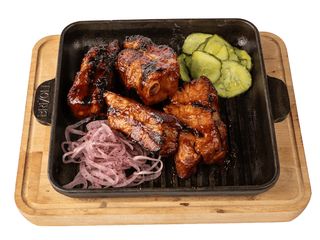 Ребра BBQ (ціна за 100гg)