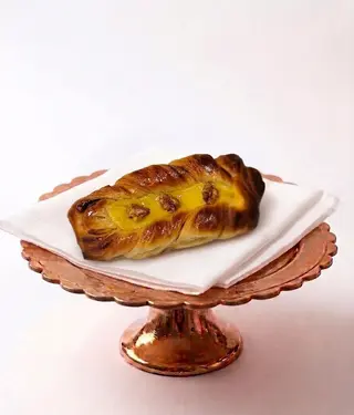 Treccia con la crema e noci