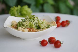 სალათი ცეზარი ქათმით