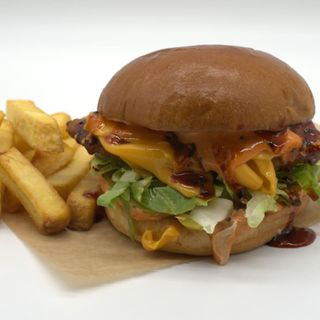 Korean Fried Chicken Burger  (Heura).