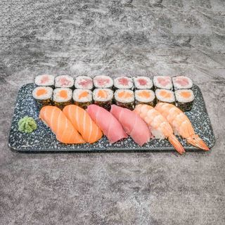 110. Bentó 4 (22 Uds.)