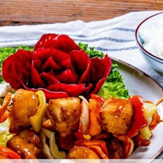 CƠM ỨC GÀ XIÊN NƯỚNG  