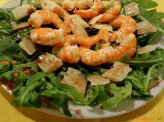 INSALATA RUCOLA GAMBERE GRANA