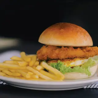 Crispy Chicken Burger Menú