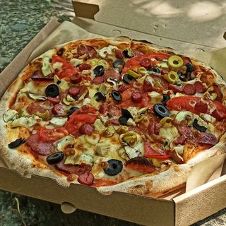 Піца Фірмова, 670 г