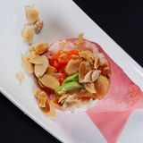 temaki rosa spicy salmon