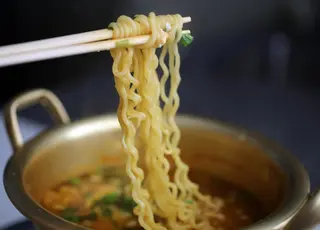 Noodles di pollo