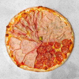 Kvatro Karne pizza 32 cm