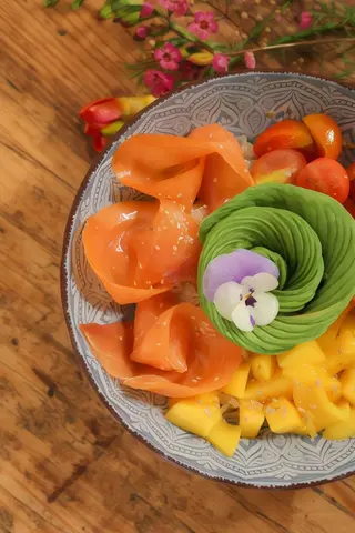 Salmón Poke Bowl