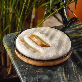 ღომი სულგუნით