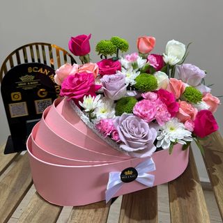 Berceau De Fleurs Pour Naissance Fille