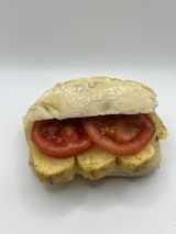 Chapatina De Tortilla De Patatas, Tomate Y Mahonesa