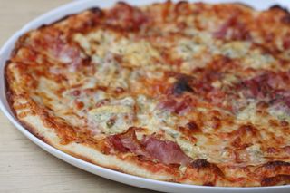 Тънка пица Атила (350г)