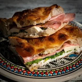 Focaccia Mortadella e Pesto - Modena în două mâini