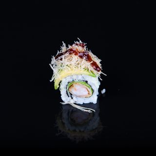 142. Uramaki Ebi Avocado (8 Pzs.)