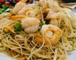 48 Massa de Arroz com Gambas 