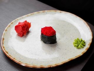 Гункан з тобіко (65g)