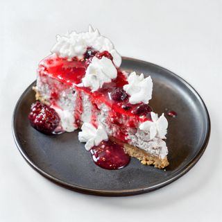 Cheesecake De Frutos Rojos casera, con confitura casera