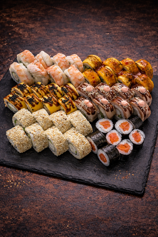 Сет Tokyo mix (1.75 кг / 48 шт)