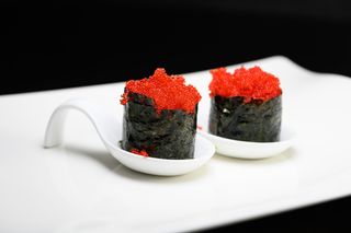 126-Gunkan tobiko