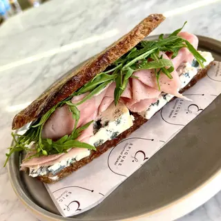Grilled Roquefort ( halal) 