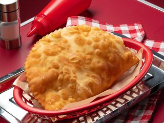 Чебурек з телятиною